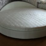 Круглая кровать — интересный выбор